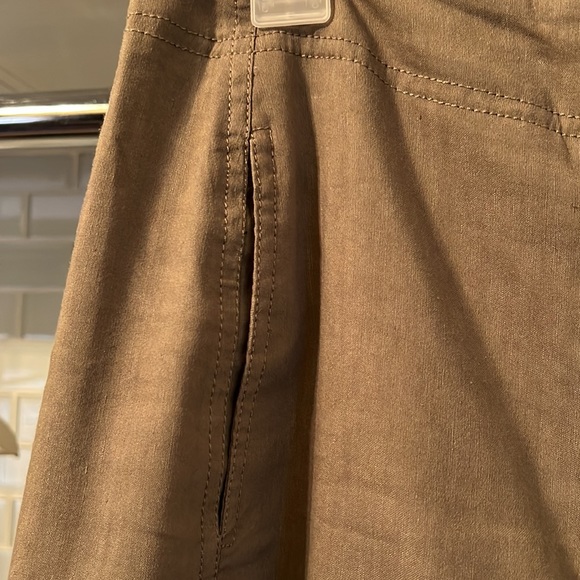 Babaton linen wide crop pants - Picture 2 of 5